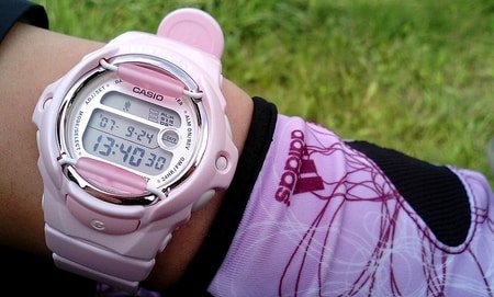 girls pink g-shock watch