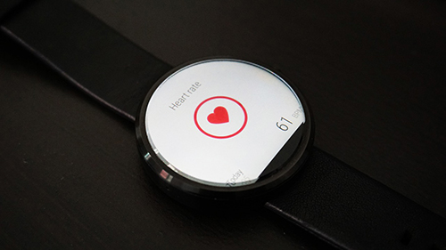 Smartwatch with heart rate monitoring