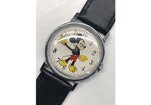 Mickey Mouse Watches – Timeline of Watch Collections by Brand - WatchRanker