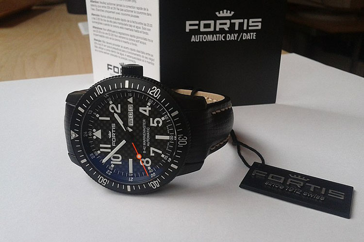 Fortis B-42 Marinemaster, Official Cosmonauts 20 ATM , PVD Titanium coated , carbon fiber dial