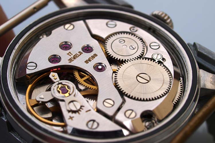 Manual Vs Automatic Watch Movement